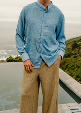 CAMISA CELESTE MAO COSTERA