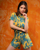 CONJUNTO PAREO-SHORT ABSTRACT FLOWERS