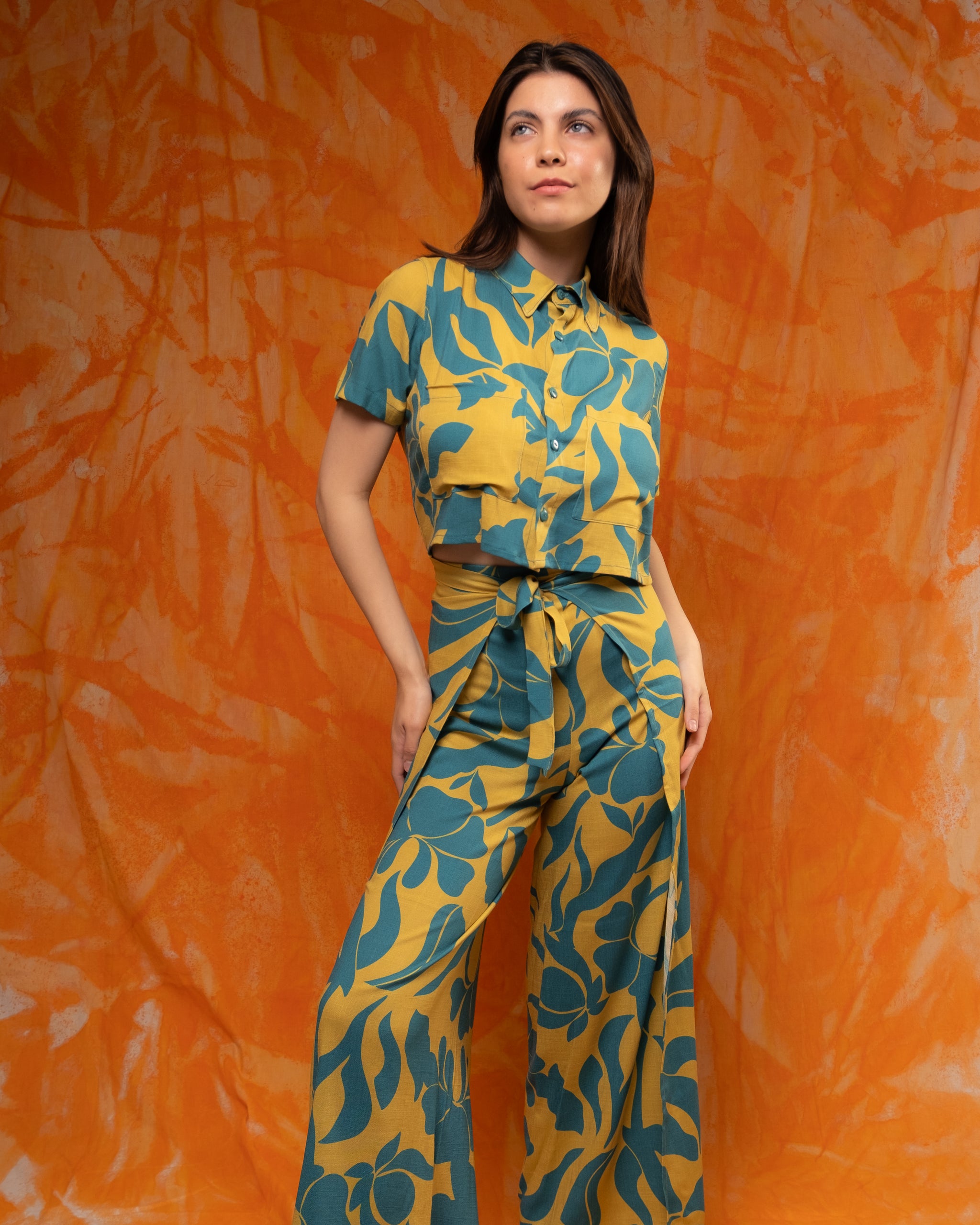 CONJUNTO PAREO-PANTALON ABSTRACT FLOWERS
