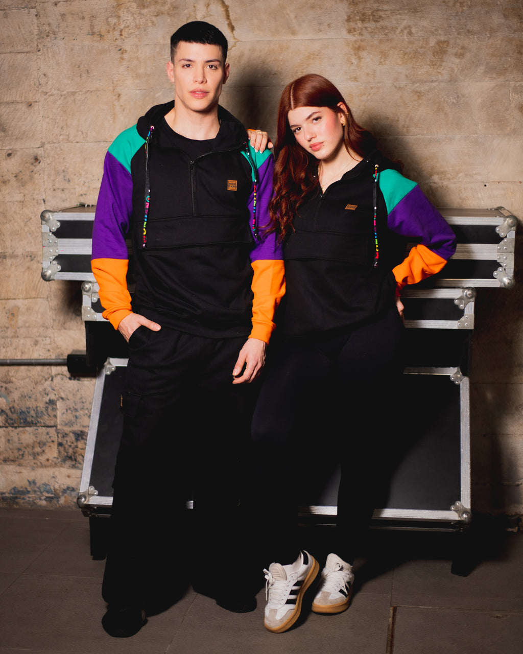 POLERON BLACK COLORS