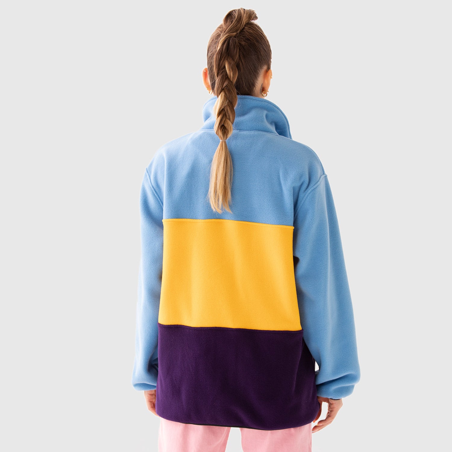 POLERON URBAN IDENTITY